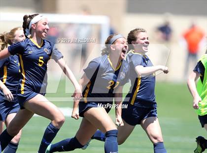 Thumbnail 2 in Mansfield Legacy vs. Highland Park (UIL 5A Final) photogallery.
