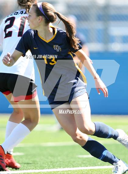 Thumbnail 2 in Mansfield Legacy vs. Highland Park (UIL 5A Final) photogallery.