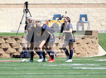 Thumbnail 2 in Mansfield Legacy vs. Highland Park (UIL 5A Final) photogallery.