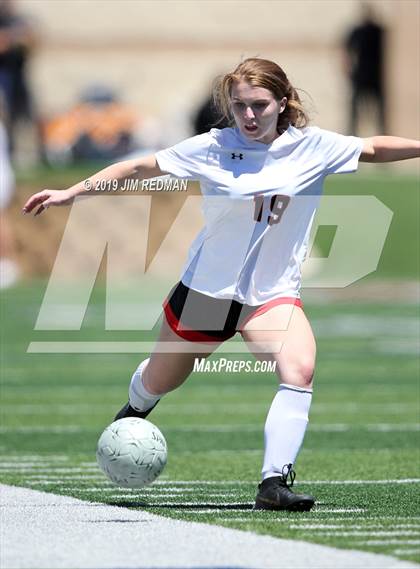 Thumbnail 2 in Mansfield Legacy vs. Highland Park (UIL 5A Final) photogallery.