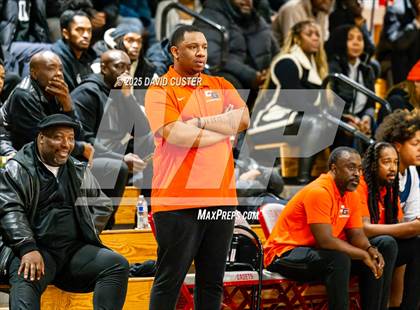 Thumbnail 2 in Sidwell Friends vs. Clinton Grace Christian (Capital Hoops Mayhem on Military) photogallery.