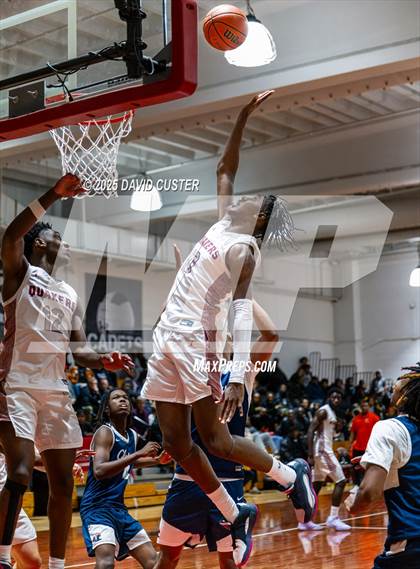 Thumbnail 1 in Sidwell Friends vs. Clinton Grace Christian (Capital Hoops Mayhem on Military) photogallery.