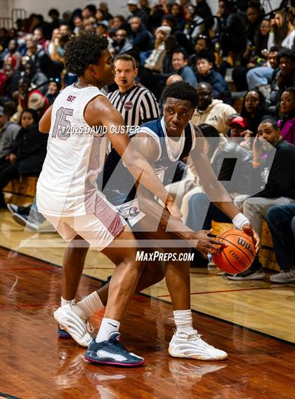 Thumbnail 2 in Sidwell Friends vs. Clinton Grace Christian (Capital Hoops Mayhem on Military) photogallery.