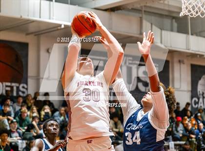 Thumbnail 3 in Sidwell Friends vs. Clinton Grace Christian (Capital Hoops Mayhem on Military) photogallery.