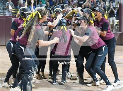 Thumbnail 1 in Hamilton vs. Pinnacle (AIA 6A Final) photogallery.