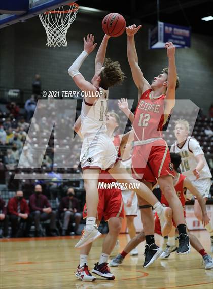 Thumbnail 3 in Judge Memorial vs. Juab (UHSAA 3A Semifinal) photogallery.