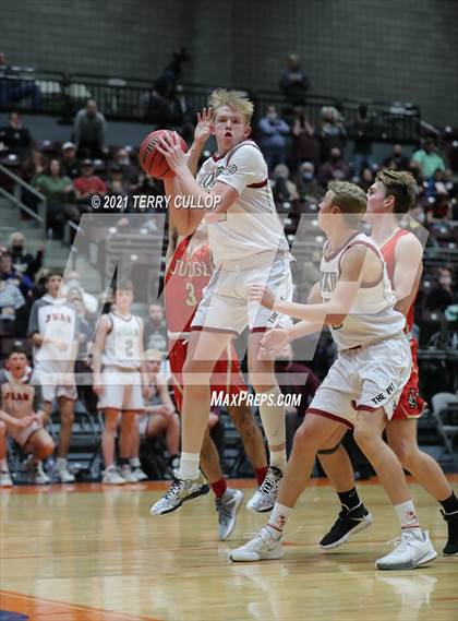 Thumbnail 2 in Judge Memorial vs. Juab (UHSAA 3A Semifinal) photogallery.