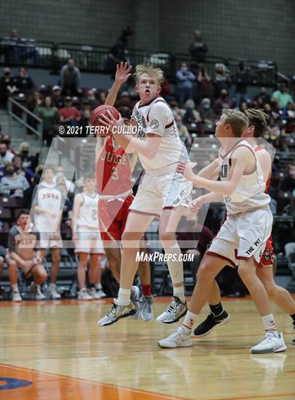 Thumbnail 3 in Judge Memorial vs. Juab (UHSAA 3A Semifinal) photogallery.