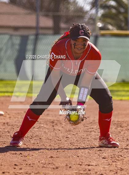 Thumbnail 2 in Ceres vs. Hughson (Bill Evans Memorial) photogallery.