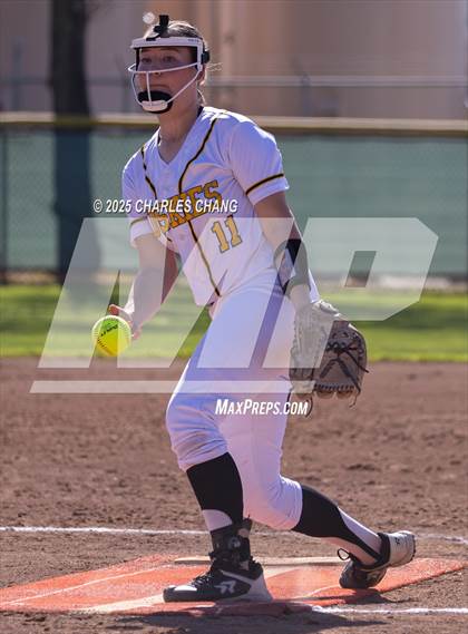 Thumbnail 1 in Ceres vs. Hughson (Bill Evans Memorial) photogallery.
