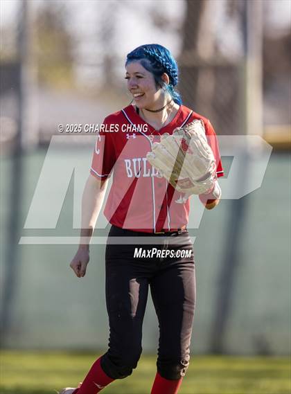 Thumbnail 2 in Ceres vs. Hughson (Bill Evans Memorial) photogallery.