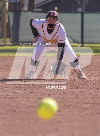 Thumbnail 2 in Ceres vs. Hughson (Bill Evans Memorial) photogallery.