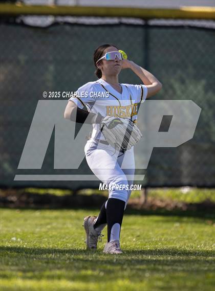 Thumbnail 2 in Ceres vs. Hughson (Bill Evans Memorial) photogallery.