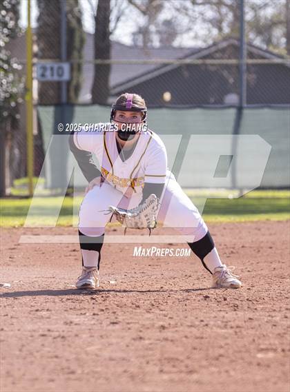 Thumbnail 2 in Ceres vs. Hughson (Bill Evans Memorial) photogallery.
