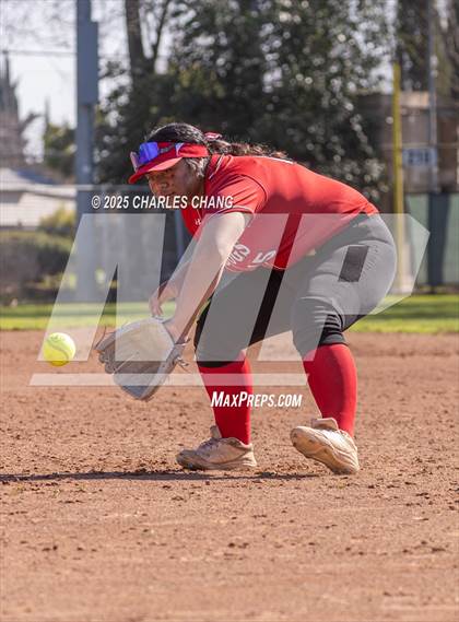 Thumbnail 1 in Ceres vs. Hughson (Bill Evans Memorial) photogallery.