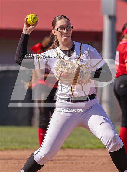 Thumbnail 3 in Ceres vs. Hughson (Bill Evans Memorial) photogallery.