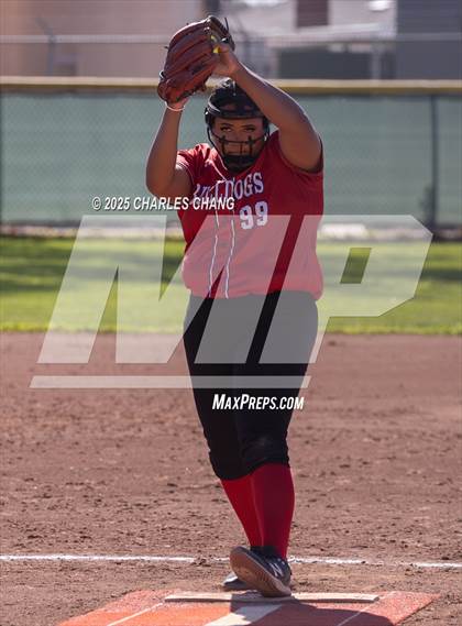 Thumbnail 3 in Ceres vs. Hughson (Bill Evans Memorial) photogallery.