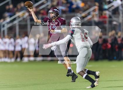 Thumbnail 1 in Ooltewah @ Dobyns-Bennett (TSSAA Division I Class 6A First Round) photogallery.