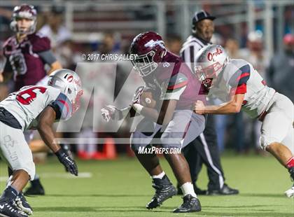 Thumbnail 2 in Ooltewah @ Dobyns-Bennett (TSSAA Division I Class 6A First Round) photogallery.