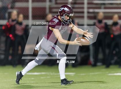 Thumbnail 2 in Ooltewah @ Dobyns-Bennett (TSSAA Division I Class 6A First Round) photogallery.