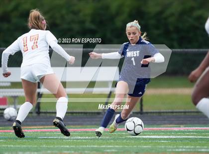 Thumbnail 1 in Smithtown West vs Half Hallow Hills West (NYSPHSAA Section XI Class A Final) photogallery.