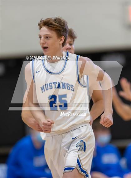 Thumbnail 2 in Burke @ Millard North photogallery.