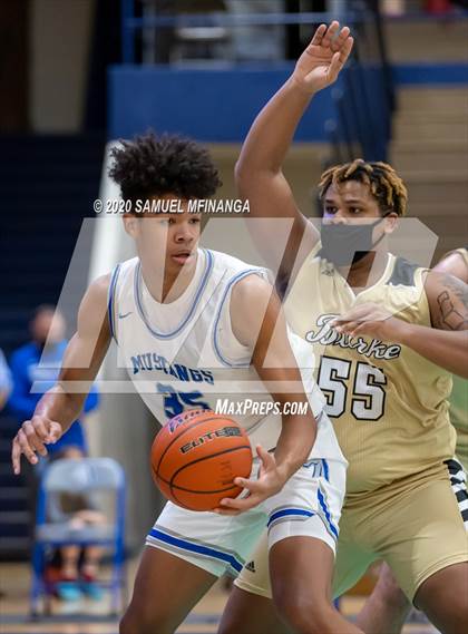 Thumbnail 2 in Burke @ Millard North photogallery.