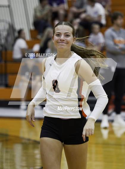 Thumbnail 2 in Grand Saline vs Mineola photogallery.