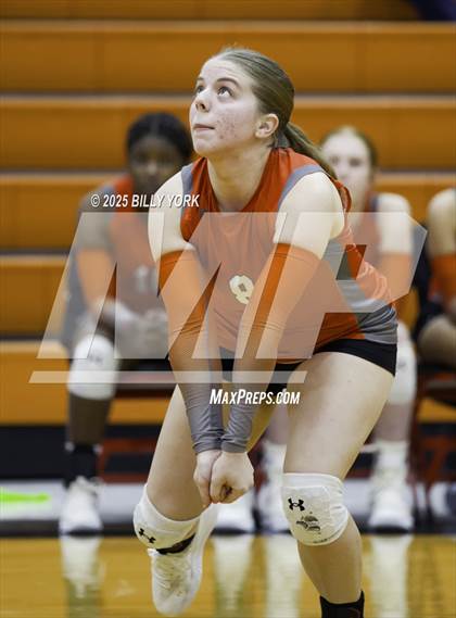 Thumbnail 1 in Grand Saline vs Mineola photogallery.