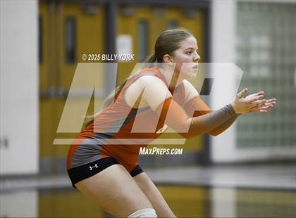 Thumbnail 3 in Grand Saline vs Mineola photogallery.