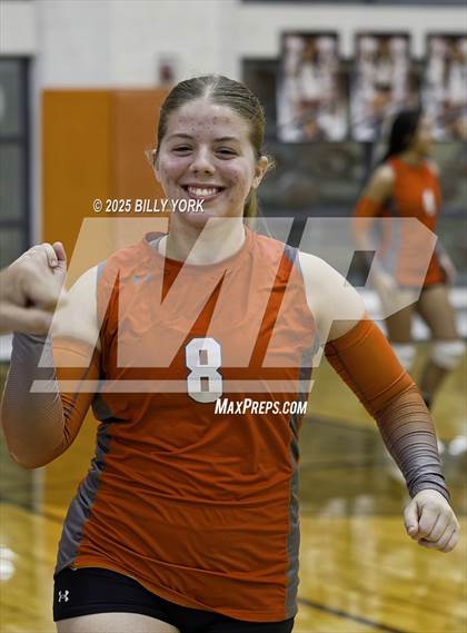 Thumbnail 2 in Grand Saline vs Mineola photogallery.