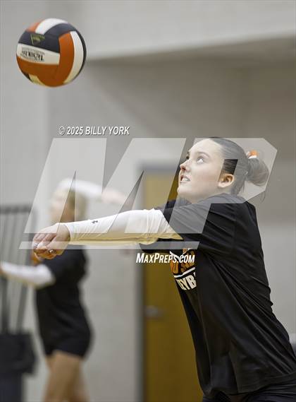 Thumbnail 1 in Grand Saline vs Mineola photogallery.