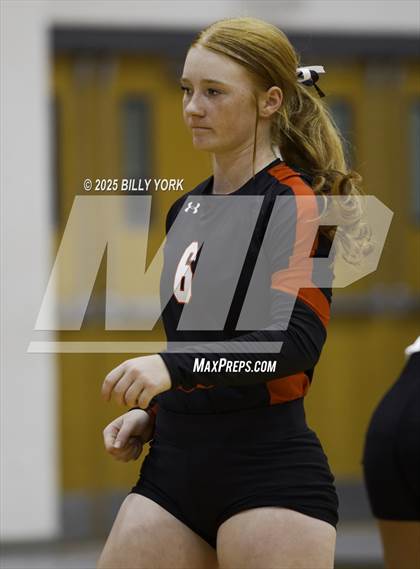 Thumbnail 1 in Grand Saline vs Mineola photogallery.