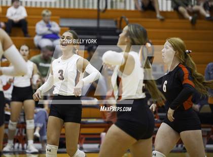 Thumbnail 1 in Grand Saline vs Mineola photogallery.