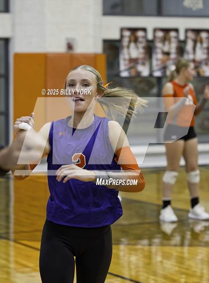 Thumbnail 3 in Grand Saline vs Mineola photogallery.