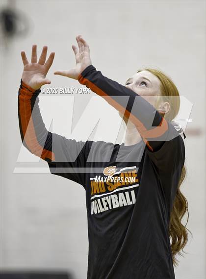 Thumbnail 2 in Grand Saline vs Mineola photogallery.