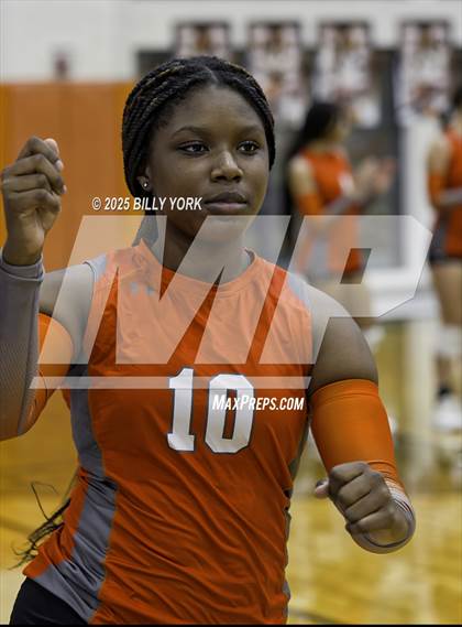 Thumbnail 3 in Grand Saline vs Mineola photogallery.