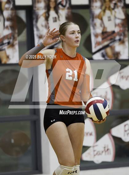 Thumbnail 3 in Grand Saline vs Mineola photogallery.