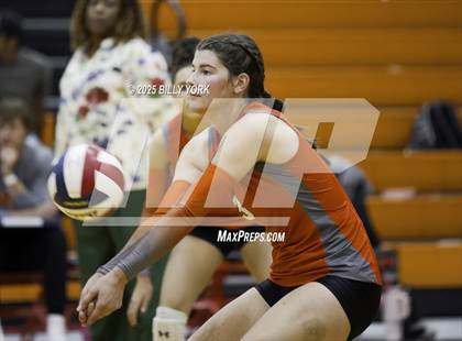 Thumbnail 2 in Grand Saline vs Mineola photogallery.