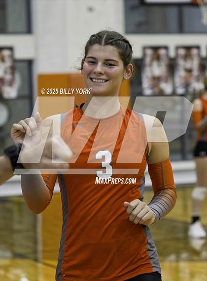 Thumbnail 1 in Grand Saline vs Mineola photogallery.