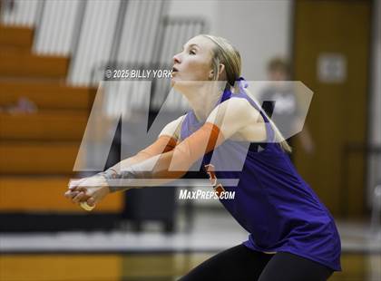 Thumbnail 3 in Grand Saline vs Mineola photogallery.