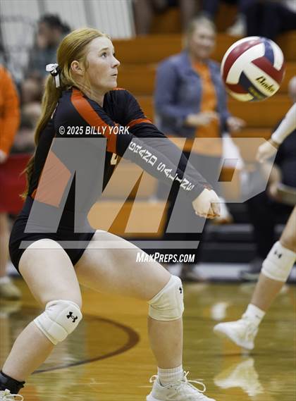 Thumbnail 1 in Grand Saline vs Mineola photogallery.