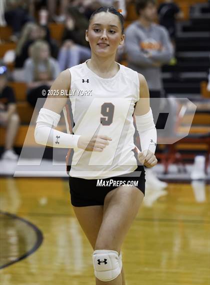 Thumbnail 3 in Grand Saline vs Mineola photogallery.