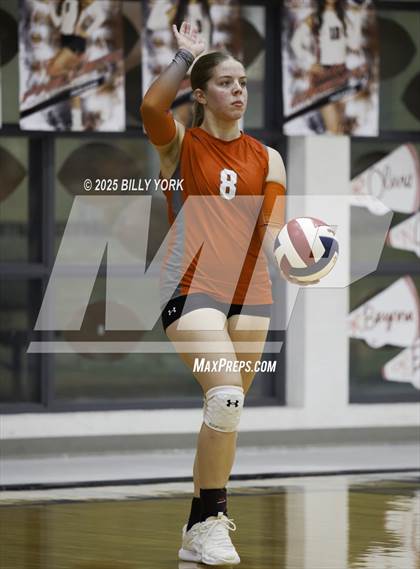 Thumbnail 3 in Grand Saline vs Mineola photogallery.