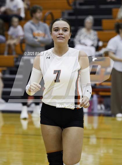 Thumbnail 1 in Grand Saline vs Mineola photogallery.