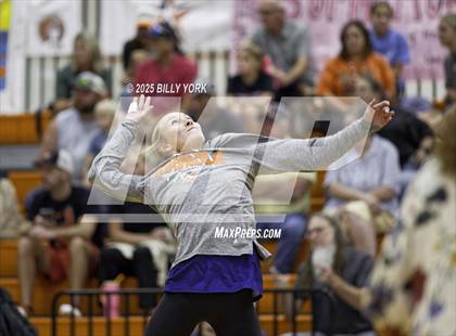 Thumbnail 2 in Grand Saline vs Mineola photogallery.