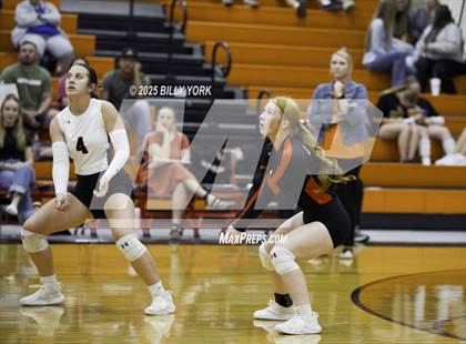 Thumbnail 1 in Grand Saline vs Mineola photogallery.