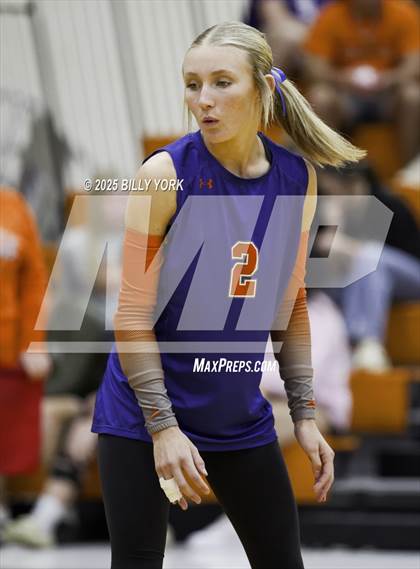 Thumbnail 2 in Grand Saline vs Mineola photogallery.