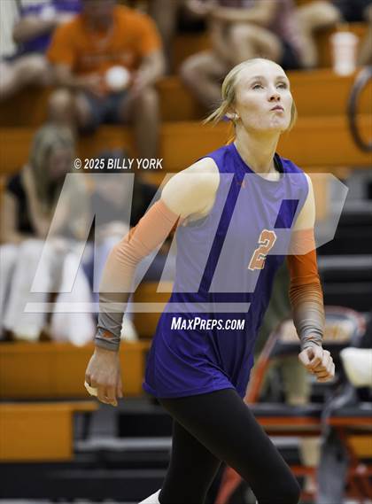 Thumbnail 1 in Grand Saline vs Mineola photogallery.