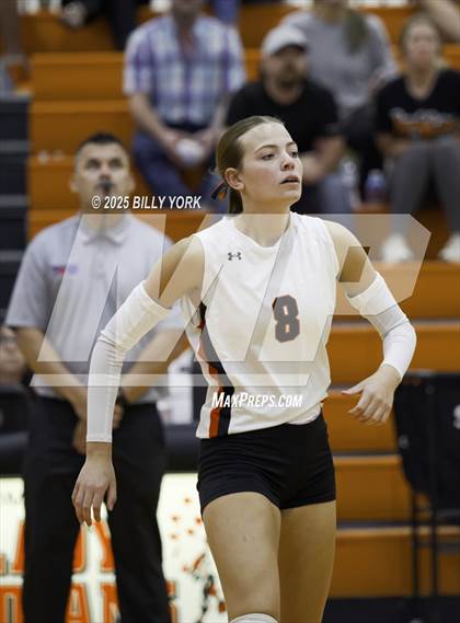 Thumbnail 2 in Grand Saline vs Mineola photogallery.